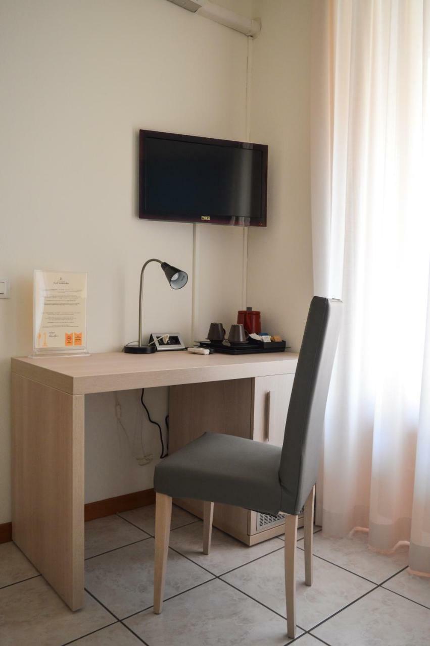 사르니코 La Contrada B&B 외부 사진